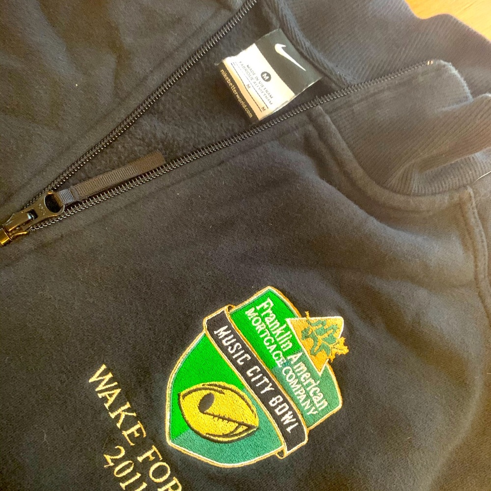 Long sleeve sweatshirt- WAKE FOREST football 2011
